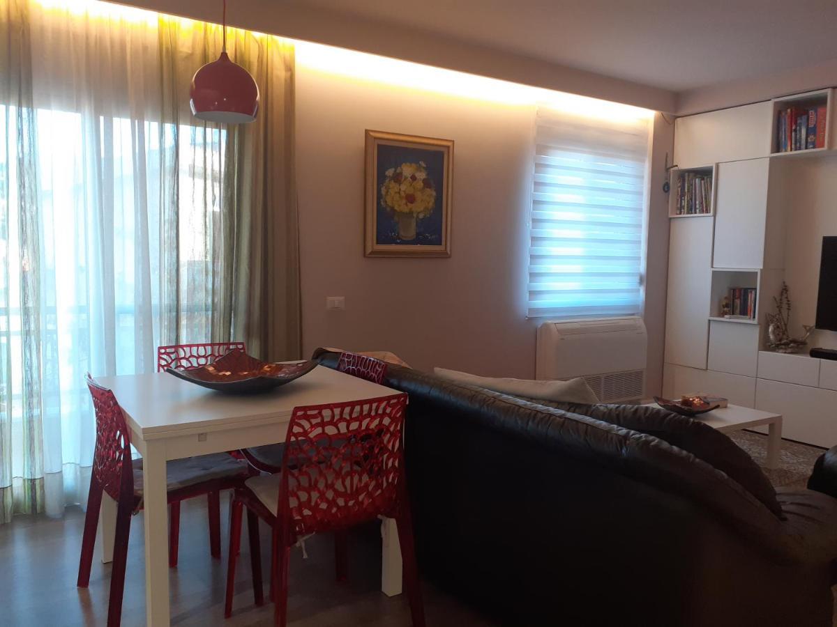 Lake View Apartment Tirana Exterior foto